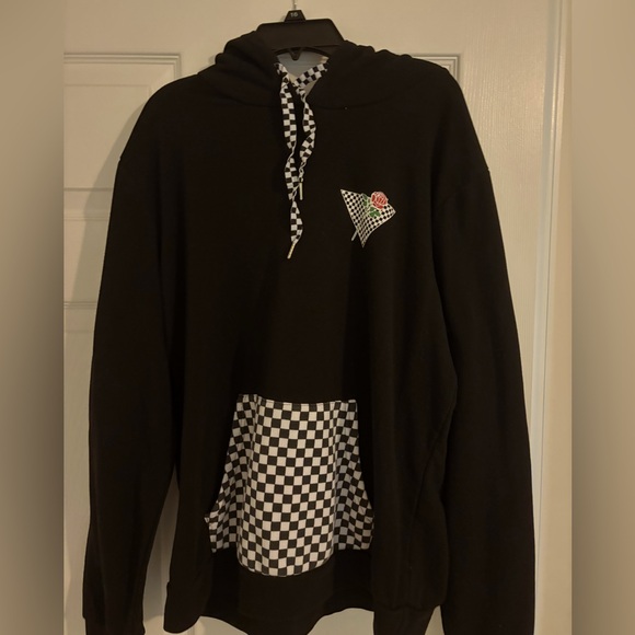[S/M] • Black & White Checkered • “Influencer” “Never Stop Dreaming” Hoodie • - Picture 1 of 2